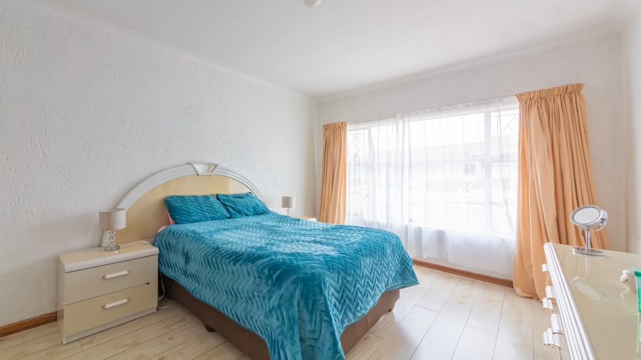 3 Bedroom Property for Sale in Kroonheuwel Free State